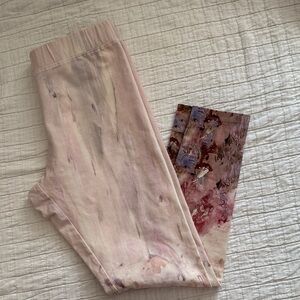 Soft Surroundings Pink Marble Watercolor Floral Print Leggings, medium
